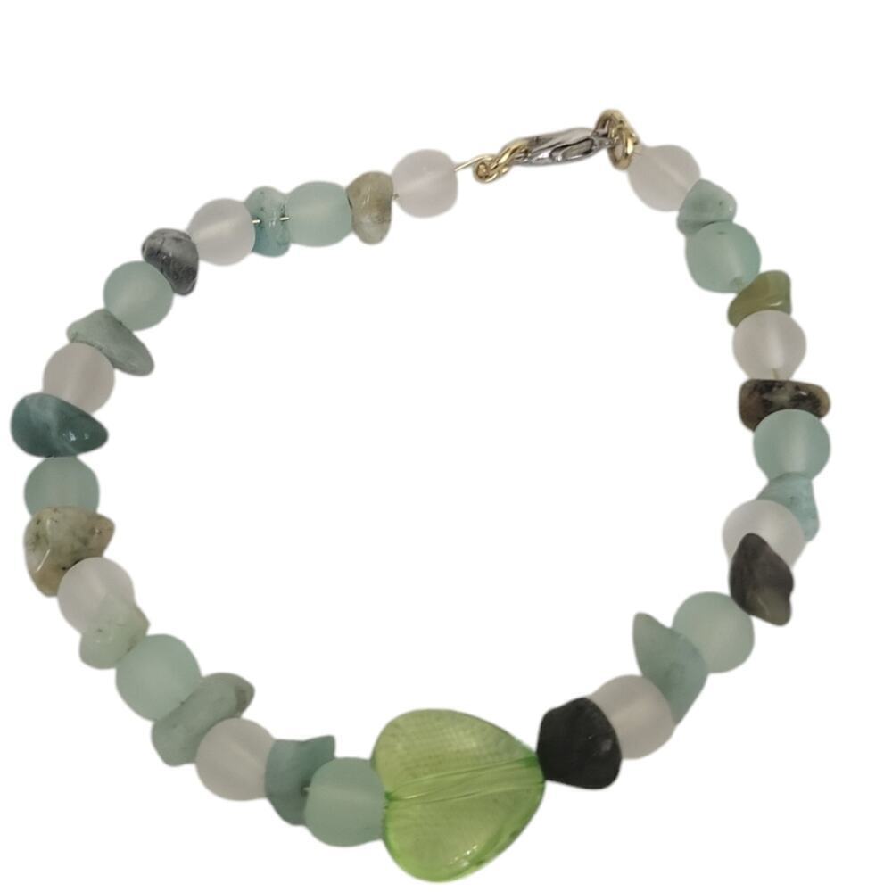 Frosted Glass Clear Heart Acrylic Bead Green Bracelet